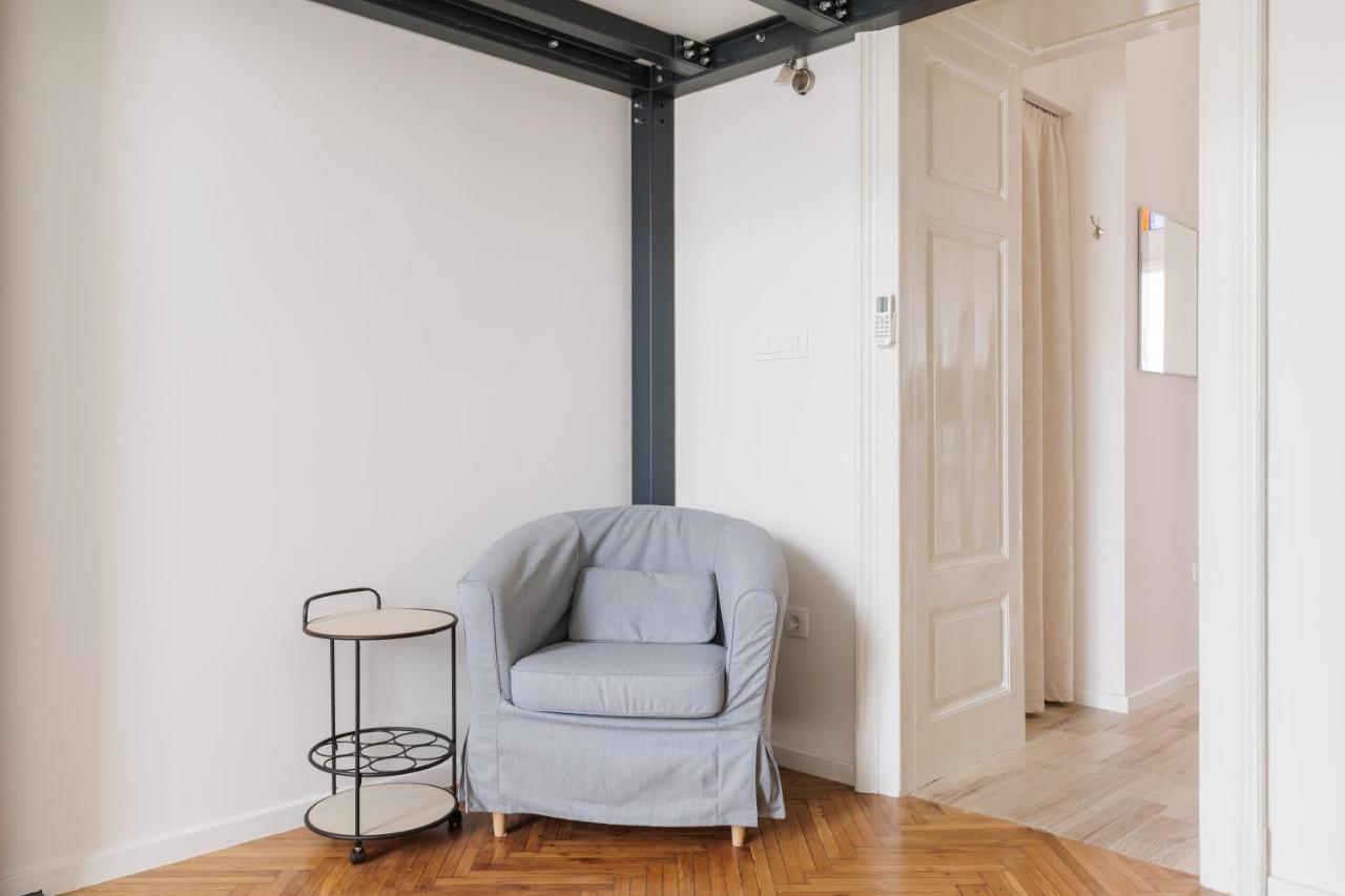 Cozy Getaway In Heart Of City - J Zagreb Buitenkant foto